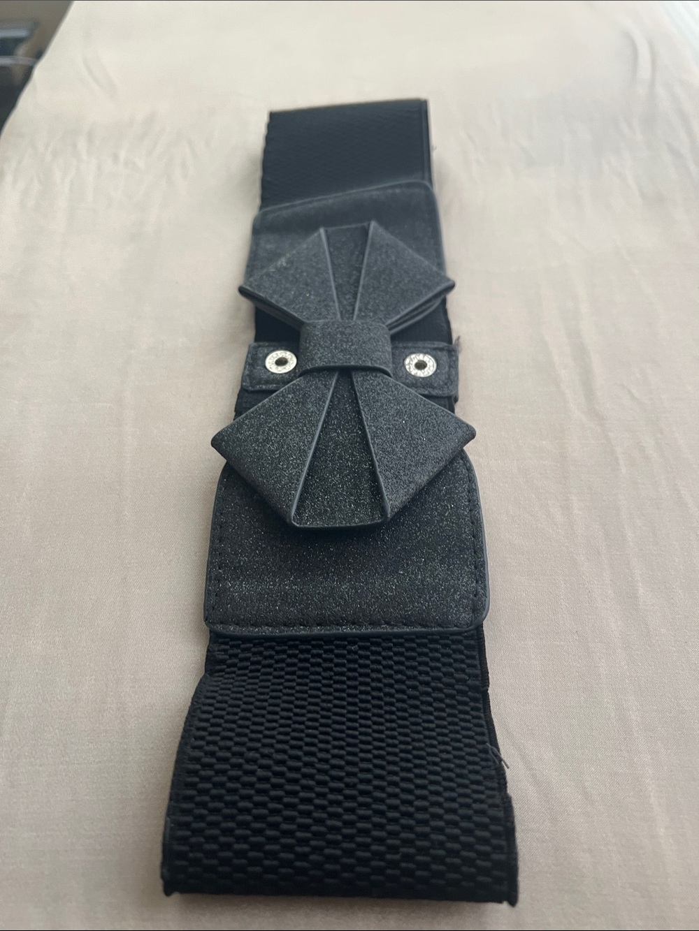 Black Versatile Elastic Waist Belt with Textured Bow Accent 26" Waist Size